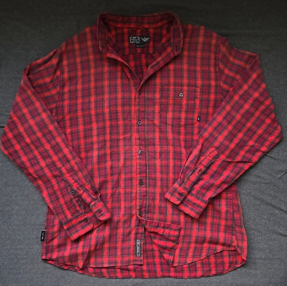 NIKE Dri-Fit Plaid Shirt Men’s XL Red Button Down Long Sleeves Cotton Blend